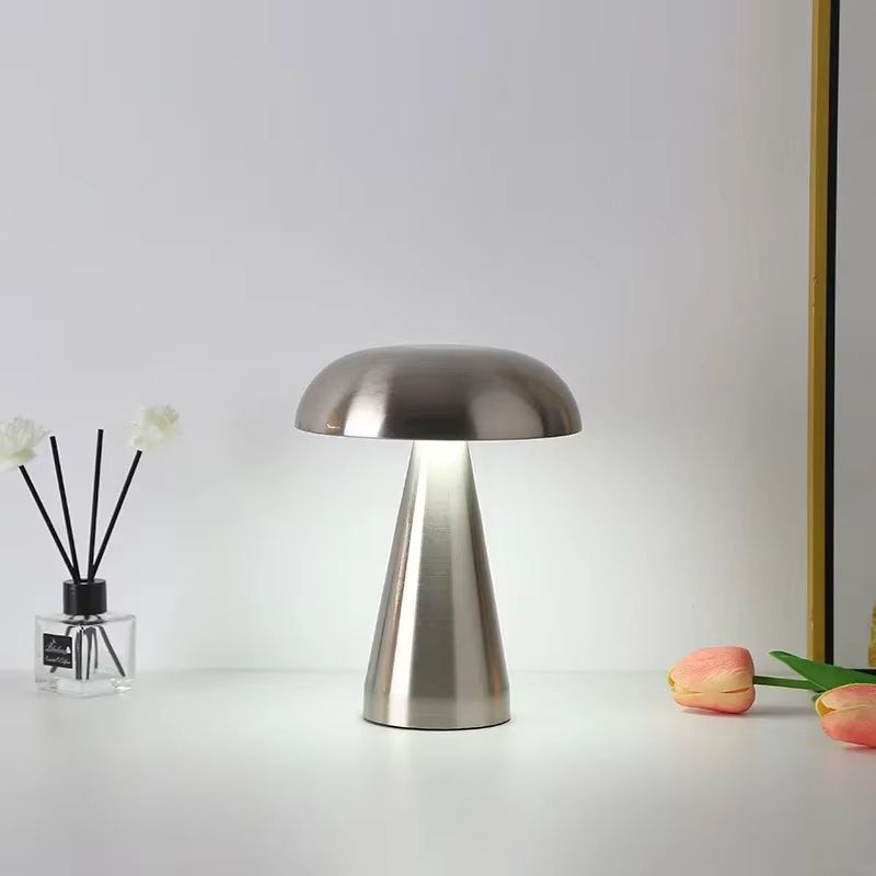 Modern Svampformad LED Bordslampa - Trådlös, Uppladdningsbar och Touchkontrollerad