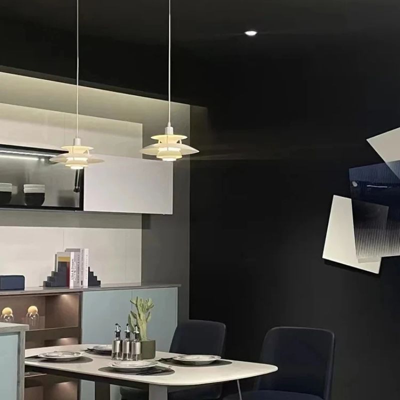 Färgglad Dansk Design Taklampa – Skandinavisk elegans möter funktion