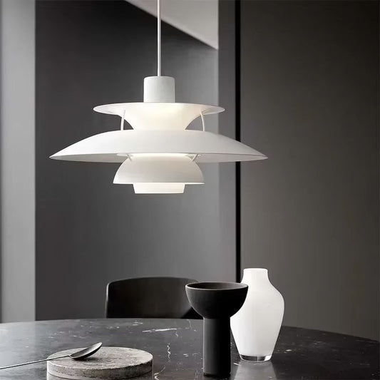 Färgglad Dansk Design Taklampa – Skandinavisk elegans möter funktion