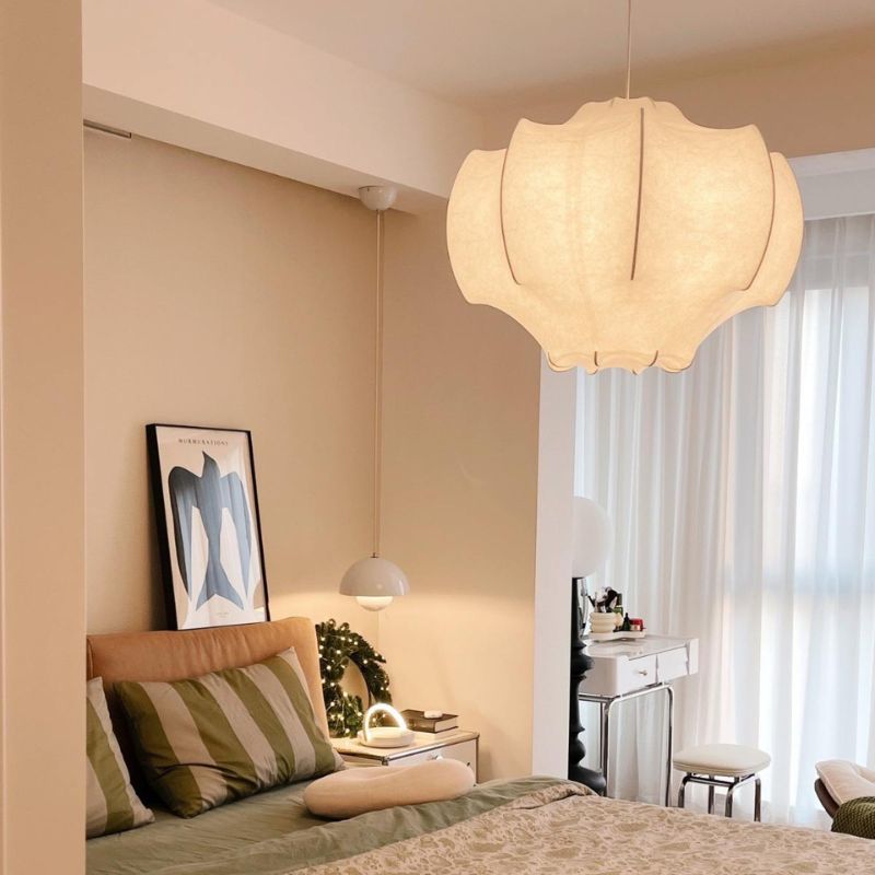 Nordic Silk Pendellampa – Skapa en varm och elegant atmosfär i ditt hem
