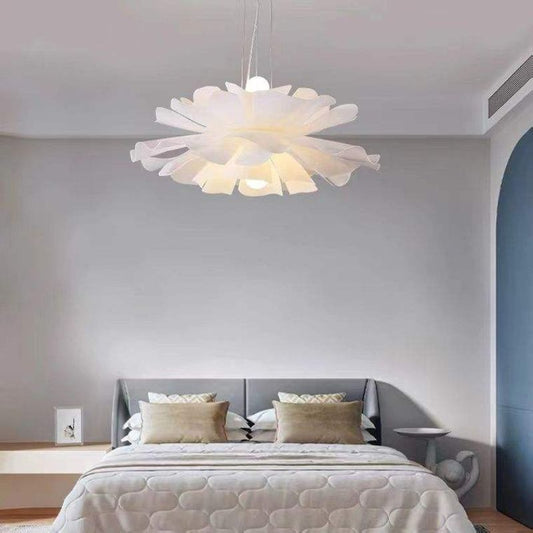 Modern Taklampa – Blomformad Design för Stilfull Belysning