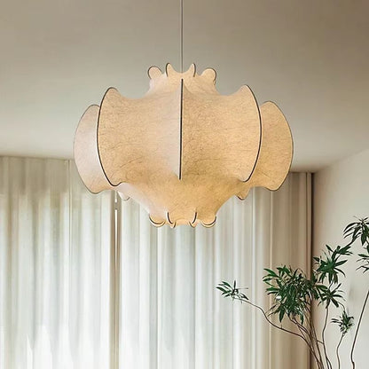 Nordic Silk Pendellampa – Skapa en varm och elegant atmosfär i ditt hem
