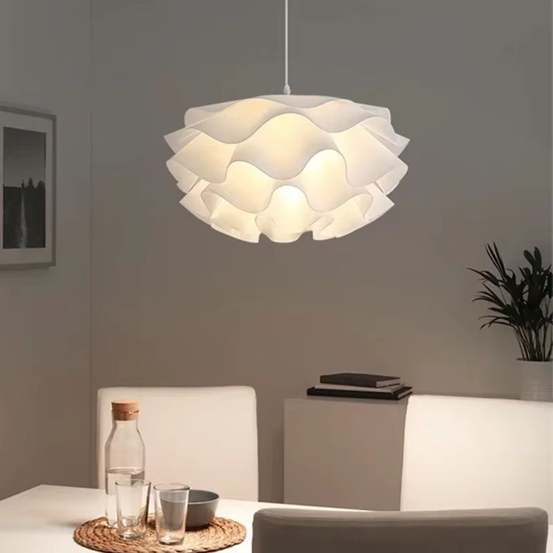 Modern Taklampa med Justerbar Höjd - Stilren LED-lampa för Sovrum och Vardagsrum